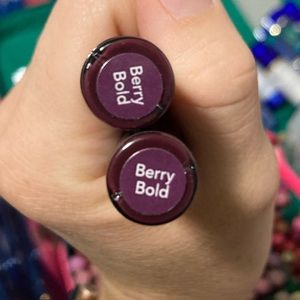 Berry bold gloss